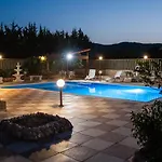 Templi La Piscina לינה וארוחת בוקר