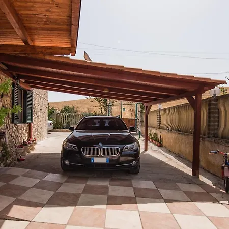 Templi La Piscina Bed & Breakfast