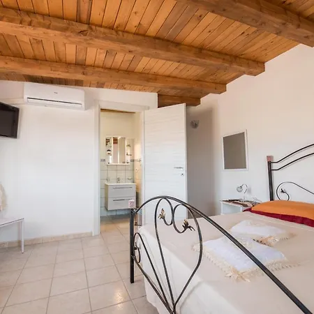 Bed & Breakfast Templi La Piscina