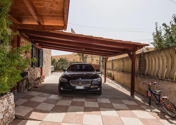 Templi La Piscina Bed & Breakfast