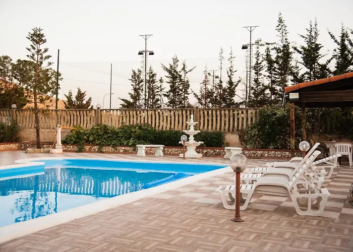 Templi La Piscina Bed & Breakfast 2*