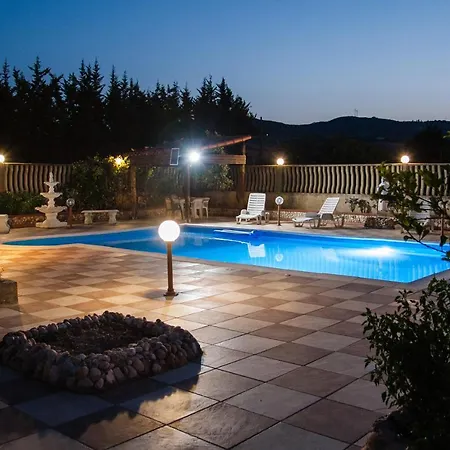 Templi La Piscina Couette-café